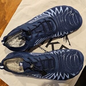 💖 HIKE LORAX FOOTWEAR  Shoes (Navy/Powder Blue). (💲price reduced!) 💖